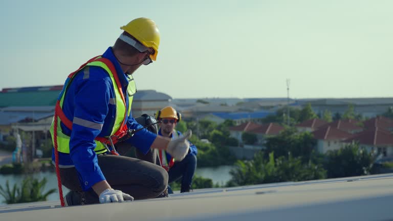 Best Rubber Roofing (EPDM, TPO)  in Iron Mountain, MI